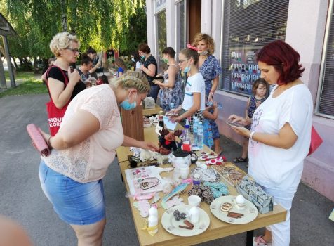 Humanitarni vašar za pomoć Lani Jovanović