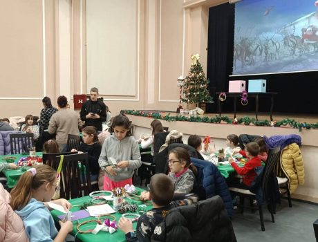 Дани дечјег стваралаштва: Креативна новогодишња радионица